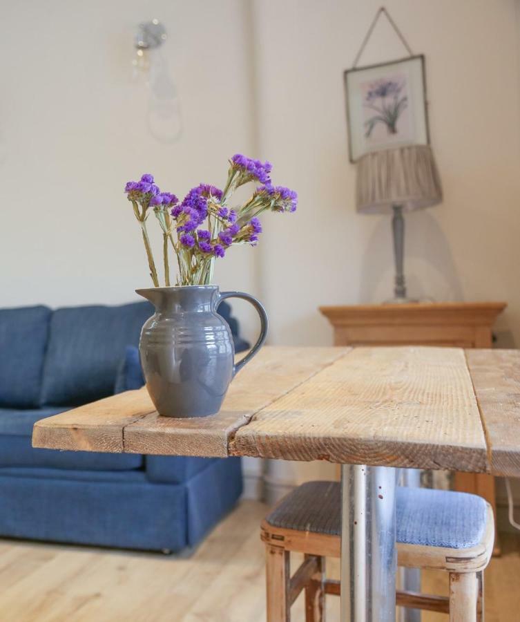 Skittles - Charming One Bedroom Apartment - Parking - Easy Access To Bath Бокс Экстерьер фото